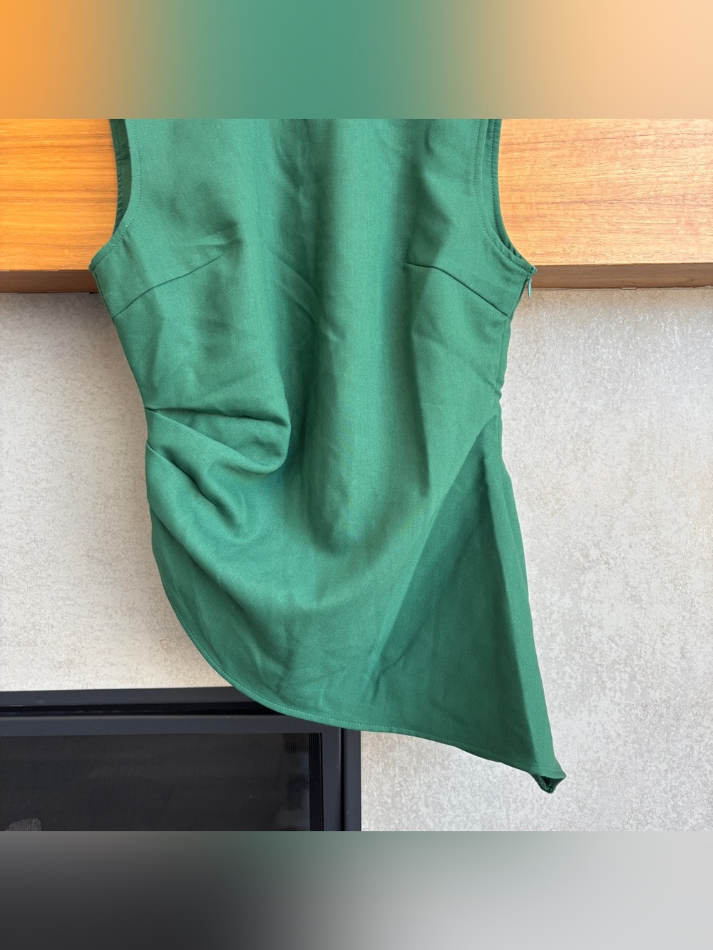 Commense Emerald Green Sleeveless Draped Waist Blouse - Picture 4 of 10